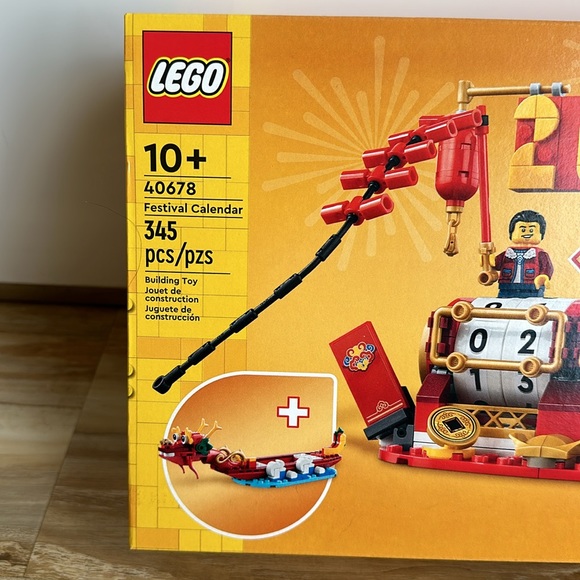 Legos Festival Calendar 40678 - Picture 4 of 4